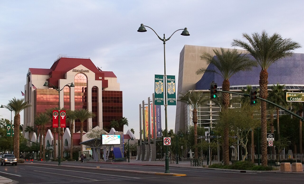 Elliot Road, Mesa